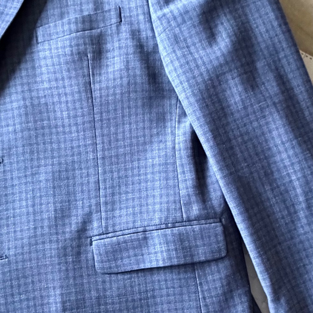 Original Penguin 2‑piece men’s suit in a modern gray check pattern.